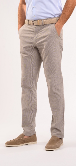 Béžovo-biele voľnočasové nohavice so vzorom kohútej stopy