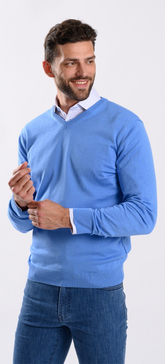 Blue cotton v-neck