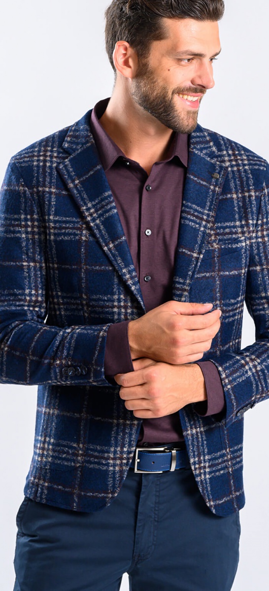 Dark blue blazer with beige check XL veľkosti